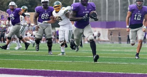 Adebayo scores in overtime to give St. Thomas (Minn.) 20-14 win over San Diego